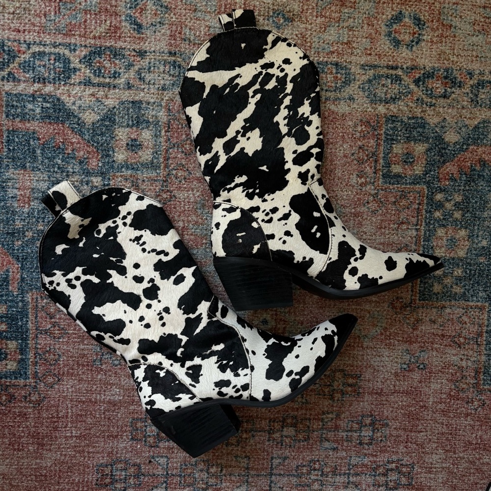 Dingo Cow Print Western Cowboy Boots - Black & White